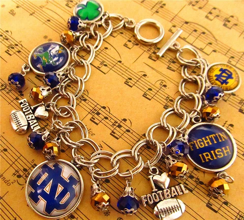 NOTRE DAME FIGHTING IRISH CHARM BRACELET BY THE "COSTUME JEWELRY KING" HANDMADE Cover