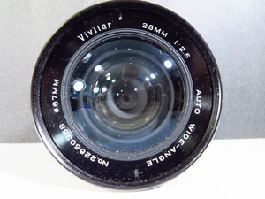 Minolta MD Mount Vivitar 28mm f2.5 Auto Wide Angle Camera Lens with Lens Caps - Picture 1 of 4