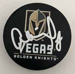 Disco con logotipo de los Caballeros Dorados de Las Vegas autografiado firmado por Alex Pietrangelo - Imagen 1 de 2