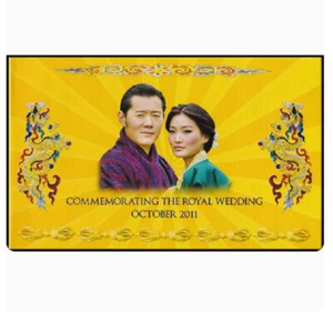 2011 Bhutan Commemorative 100 Ngultrum P-35 NEW UNC Banknote - Picture 1 of 3