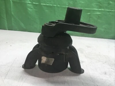 Soporte de soporte de montaje de motor derecho Kia Soul 2017-2019 OEM 21824-B2000 Foto 1 de 4