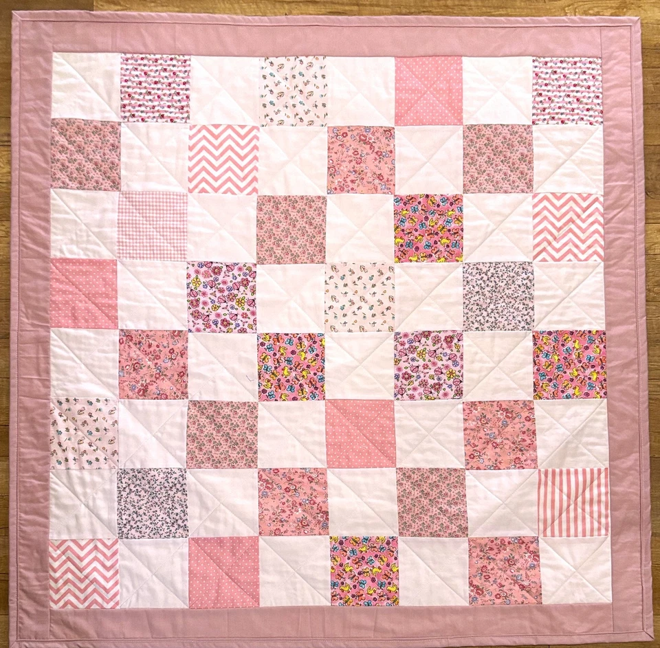Edredón Bebé Hecho a Mano Rosa Niña Infantil Patchwork Cuna 40" x 40" NUEVO Foto 1 de 4