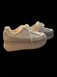 Zapatos Ugg para mujer talla 8,5 - Imagen 1 de 4