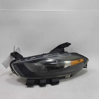 13 14 15 16 DODGE DART Headlamp Assembly LeftHalogen Black Background Lh Foto 1 de 4