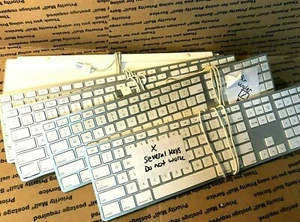 FÜR TEILE oder REPARATUR - 10 X APPLE Original Tastaturen - verkabelt weiß/silber A1243 - Bild 1 von 10