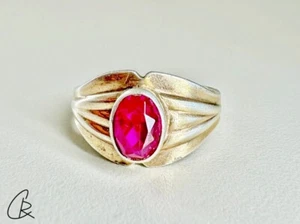 Ring aus 875er Sterlingsilber mit synthetischem Rubin und vergoldet,UdSSR - Bild 1 von 10