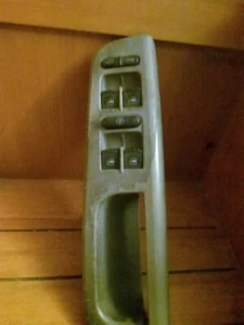 99 VW PASSAT 1.8T LEFT DRIVER SIDE MASTER POWER WINDOW/LOCK SWITCH - Picture 1 of 5