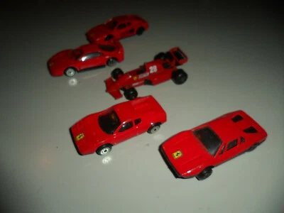 Lotto 5 macchinine modellini FERRARI polistil scala 1:25 - Immagine 1 di 4