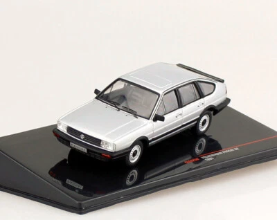 VW Passat B2 1985 silber 1:43 IXO Modellauto CLC 425 - Bild 1 von 3