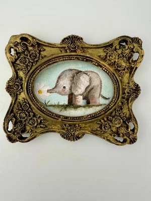 Pintura al óleo original en miniatura, dulce bebé elefante en marco ornamentado Foto 1 de 4
