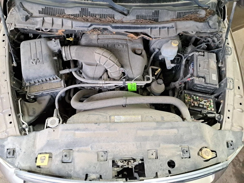 Ram1500 Sku #4294768 2010 puerta delantera lado conductor izquierda vidrio Foto 1 de 4