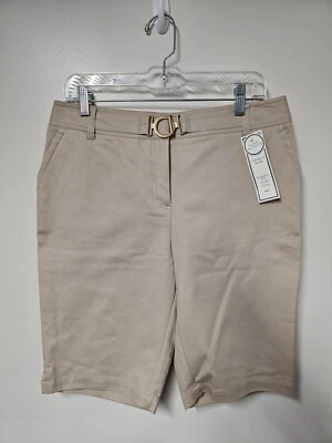 Bermudas clásicas adelgazantes Charter Club para mujer talla 10 para caminar neutras Foto 1 de 4
