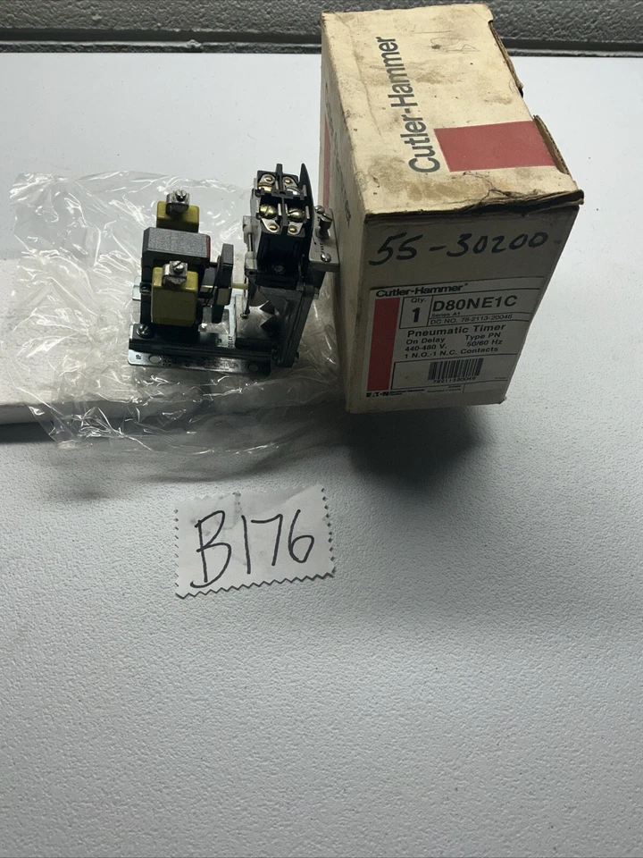 Cutler-Hammer Series A1 Pneumatic 3min Timer - D80NE1C, 600V, D80N, D80AS1, NOS - Image 1 of 4