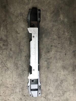 Barra frontal de refuerzo para parachoques trasero Mazda CX7 2009 G Foto 1 de 4