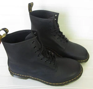 Nuovi stivali da combattimento Dr Martens 1460 neri in pelle morbida grassa da uomo taglia 14 - Foto 1 di 11