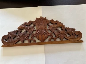 Vintage Wood Hand Carved Leaf's and Berries Wall Art Decoration 27' x 11" X 1" - Picture 1 of 17