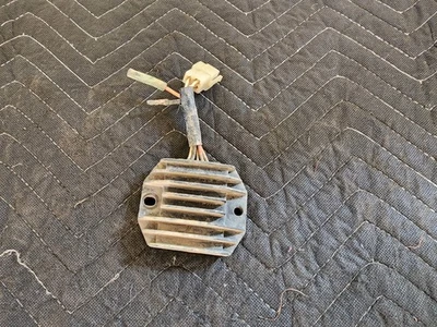 #A397 1999 Yamaha Bear Tracker 250 Rectifier Voltage Regulator OEM Foto 1 de 2