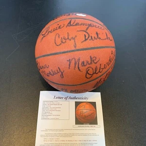 Rare 1977-78 San Antonio Spurs Team Signed Official Wilson Game Basketball JSA - Picture 1 of 11