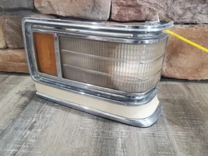 1974-1976 Cadillac SDV Coupe RIGHT Fender Side Light PN#1605270 - Picture 1 of 6