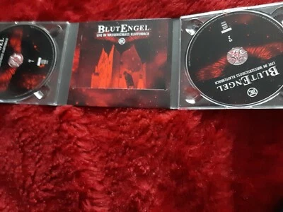 BLUTENGEL - LIVE IM WASSERSCHLOSS KLAFFENBACH (2CD)  2 CD NEU  - Bild 1 von 3