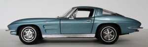 Light Blue 1963 Chevy Corvette Diecast Car 1/24 Welly Pre-Owned - Picture 1 of 1