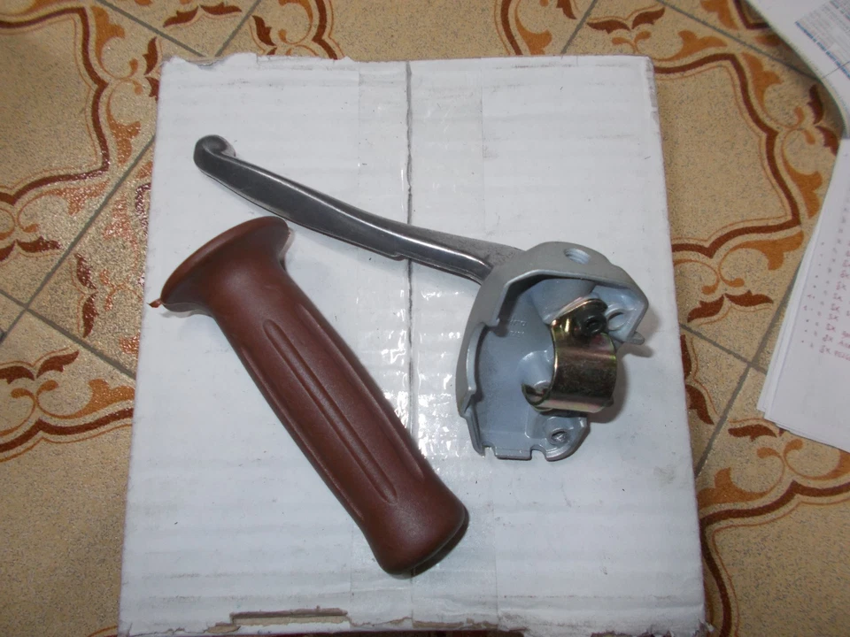 Comando Conjunto Izquierdo para Yamaha majesty 125 -mbk Skyliner 125 Año 2000 - Imagen 1 de 1