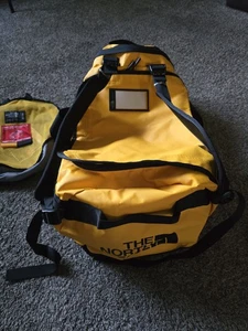 Bolsa de Lona The North Face Base Camp M Amarilla 71L + Estuche de Malla TNF Impermeable - Imagen 1 de 21