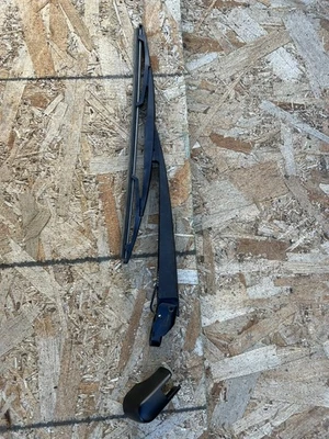 Limpiaparabrisas trasero BMW X5 F15 2015 A5724 LIQ15598 Foto 1 de 3