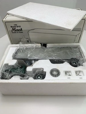 1960 Mack Truck & Trailer Model B-61 ~ 1994 First Gear 1/34 Scale Die Cast - Image 1 of 4