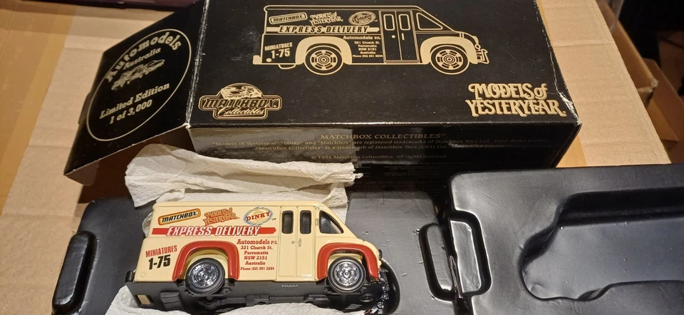 Matchbox Collectibles YPP04/SA Dodge Route Van Express Delivery Automodels - Image 1 of 1
