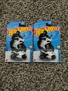 1x 2023 Hot Wheels Treasure Hunt Ducati 1199 Panigale 164/250 1:64 Diecast Car - Picture 1 of 2