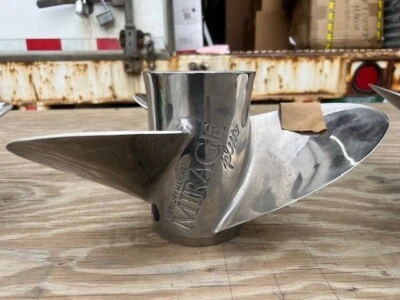 Out of Box New Condition Mercury Mirage Plus Propeller 17 pitch RH 48-8M0151304 - Image 1 of 3
