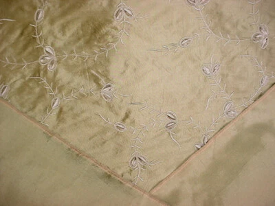 2-3/8Y Kravet 24634 Brass Floral Vine Velvet Embroidered Silk Upholstery Fabric - Image 1 of 4
