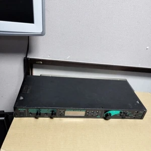 ZOOM 9150 Valve DSP Vintage Multi-Effect Processor free shipping - Picture 1 of 3