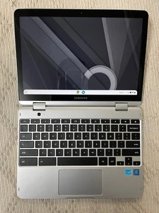 Samsung Chromebook Plus V2 12,2" Touchscreen Celeron 4GB/64GB XE520QAB-K04US - Foto 1 di 5