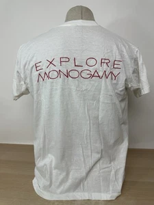 Camiseta De Colección George Michael Quiero Tu Sexo/Explore Monogamia Blanca XL MANCHADA - Imagen 1 de 16