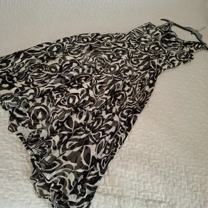 Adrianna Papell Kleid 2 schwarz weiß Blumen A Linie ärmellos Midi elegant transparent - Bild 1 von 16