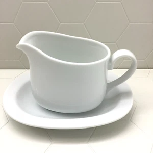 2 pc Set Corning White Frost Gravy Sauce Boat & Underplate 81-TY 13 USA Minimal - Picture 1 of 17