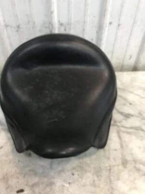 05 Yamaha XVZ1300 XVZ 1300 Royal Star Deluxe Seat  - Image 1 of 4