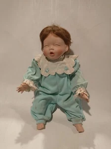 Vintage Ashton Drake 1992 Kathy Barry-Hippensteel Porzellanpuppe mit geschlossenen Augen 14 Zoll - Bild 1 von 19