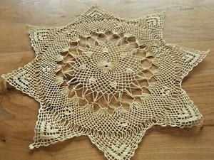 Linge ancien Napperon au crochet TRES  amidonné  ( 44 x 45 cms  ) - Imagen 1 de 3