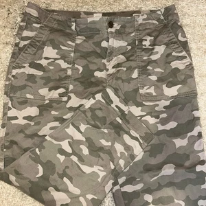 GAP Pantalone donna 16 ragazza kaki mimetico mimetico tasche cotone usato in ottime condizioni - Foto 1 di 5