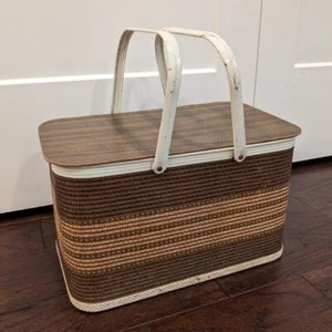 VINTAGE 60s Redmon picnic basket brown wood wicker with white folding handles - Picture 1 of 12
