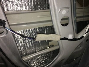 Isolation de la hotte Universel Natte d'isolation Capot Moteur auto-adhésif - Picture 1 of 24