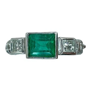 18k Diamond and Emerald Ring - Picture 1 of 10