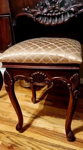 Mahogany Wood Vanity Stool for Makeup Room and Bathr... - Picture 1 of 2