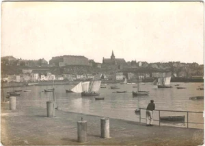 Photo - 50 - GRANVILLE - Le port début des années 1900 vu de la jetée. - Imagen 1 de 1