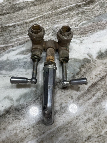 Antique Farmhouse  Wash Faucet Bath Tub Sink Retro H & C HANDLE Brass Old Home Cover
