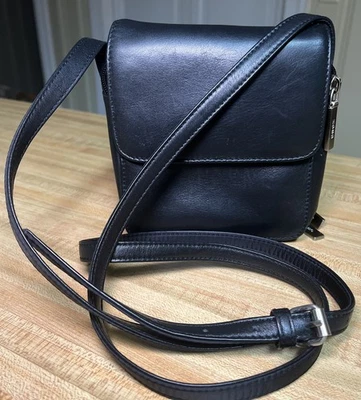 Hobo International Crossbody Purse Bag Black Leather Organizer Wallet 🖤 - Image 1 of 4