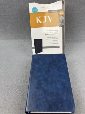 KJV Reference Bible Thomas Nelson Giant Print Red Letter Navy Leathersoft - Image 1 of 4